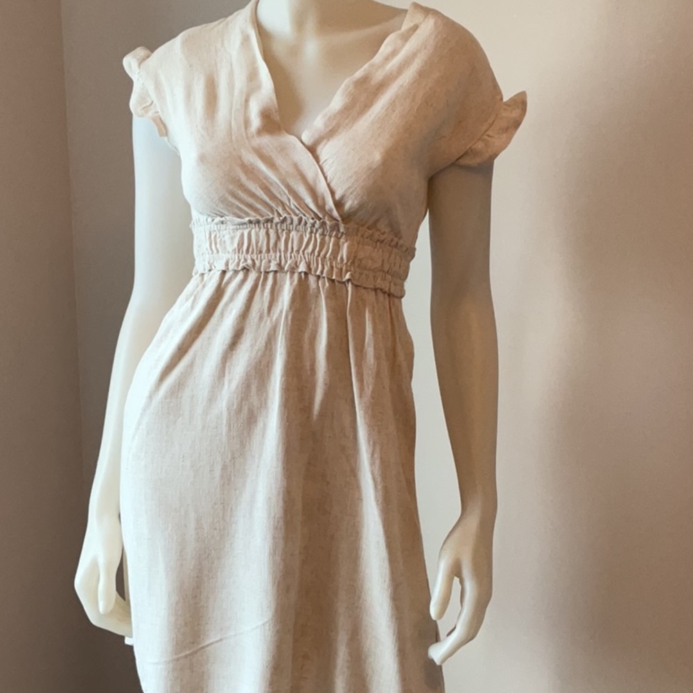 Monteau Cream V-Neck Smocked Waist Midi Dress - Picture 2 of 9